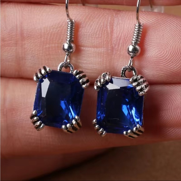 Vintage Style Blue Zircon and Antique Silver Drop Earrings - Picture 2 of 5